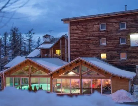 Отель Les Villages Club Du Soleil - Vars 4*